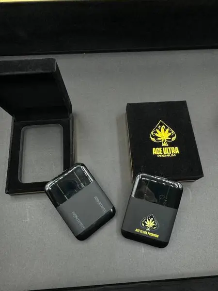 Ace Ultra Premium 2G vs 4G Gen 2 disposable size comparison