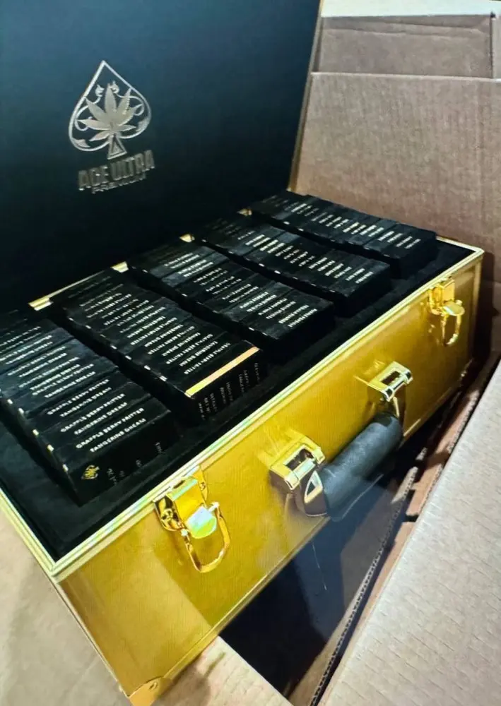 Ace Ultra 4G — 100 PCS Box