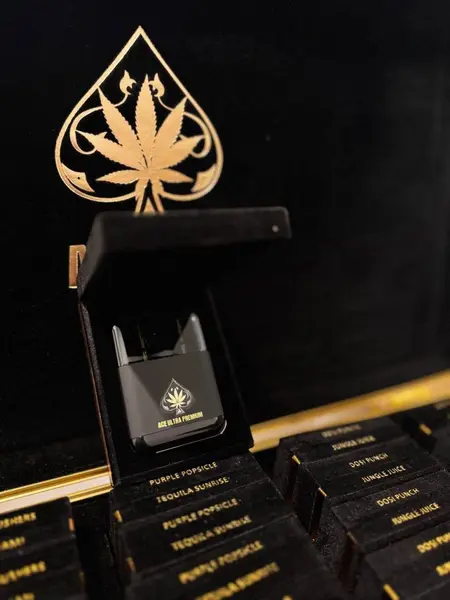 Ace Ultra Premium 4G Disposable — Ace Ultra Premium Carts